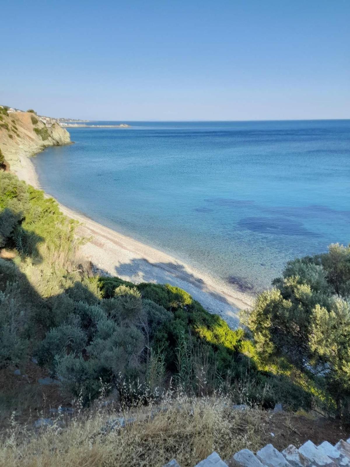 Δωμάτια Κόκκινος Πύργος Plomari Zewnętrze zdjęcie