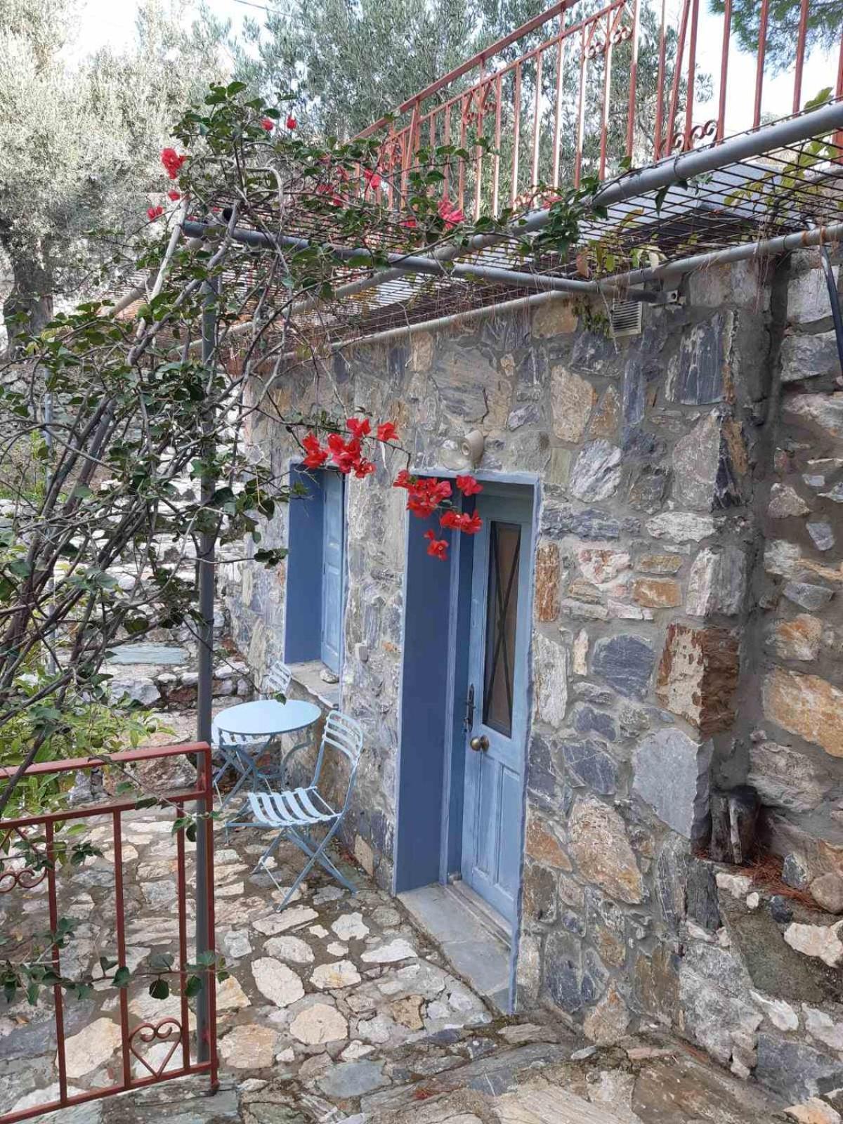 Δωμάτια Κόκκινος Πύργος Plomari Zewnętrze zdjęcie