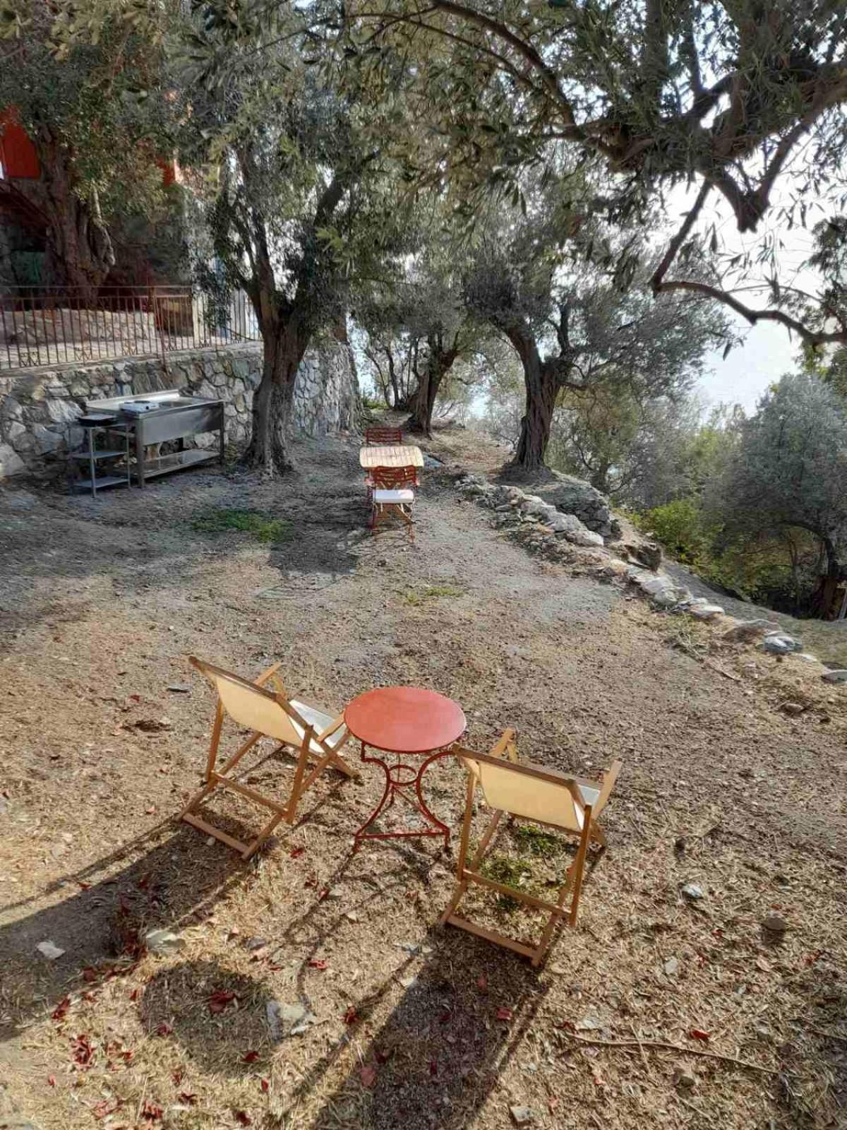 Δωμάτια Κόκκινος Πύργος Plomari Zewnętrze zdjęcie